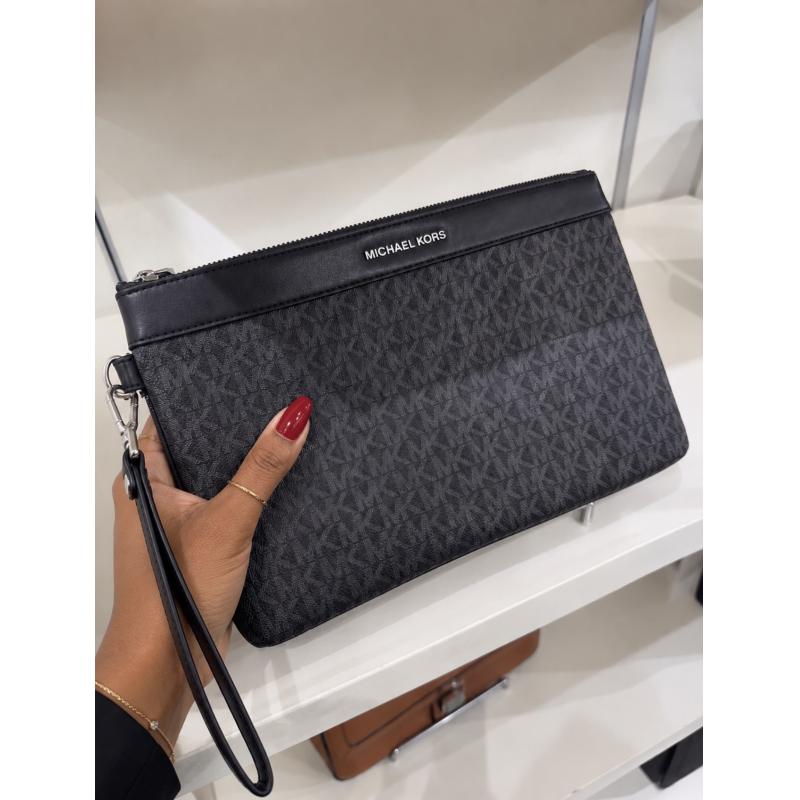 Pochette Black Travel Pouch Mickeal Kors 