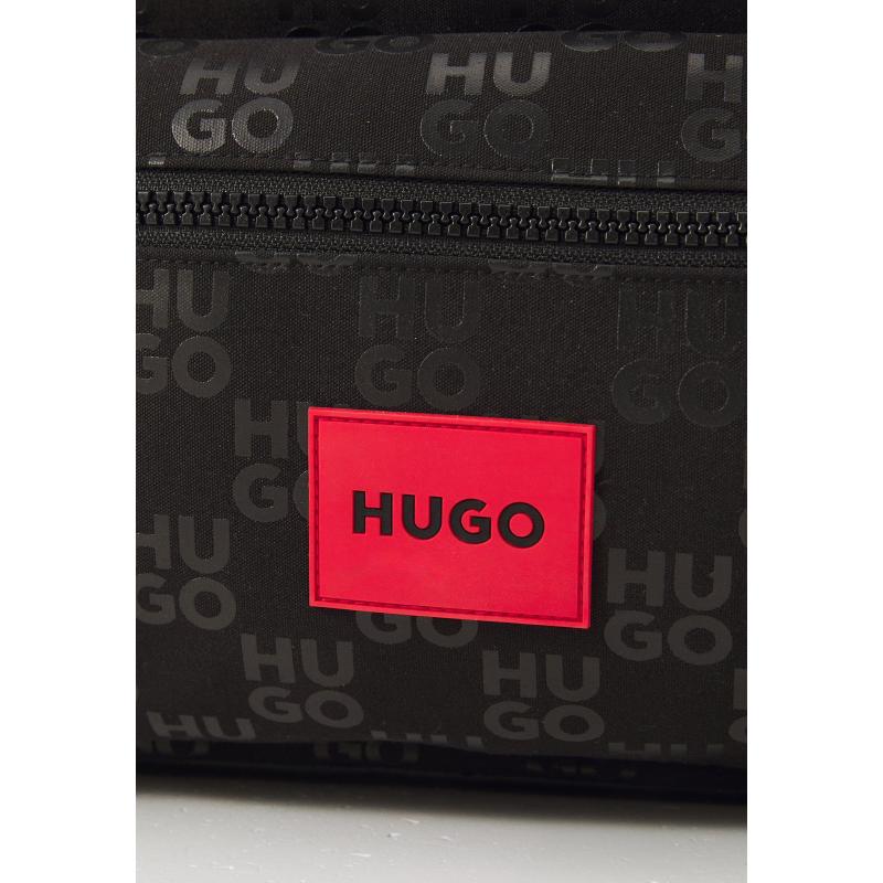 SAC A DOS MONOGRAMME ET BADGE HUGO