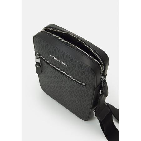 MICHAEL KORS FLIGHT BAG